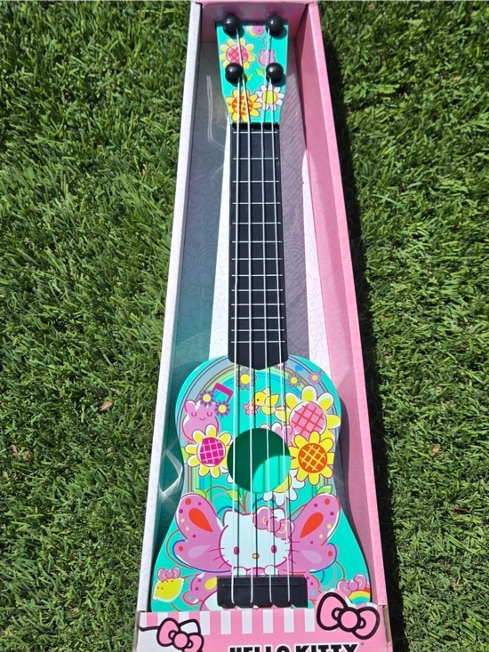 Hello Kitty Turquoise and Pink Floral Kids Ukulele NEW